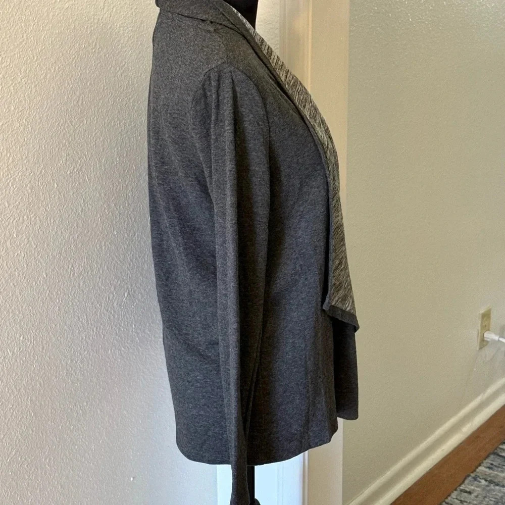 Liz Claiborne Weekend Grey and Silver Open Front Cardigan - Picture 2 of 5